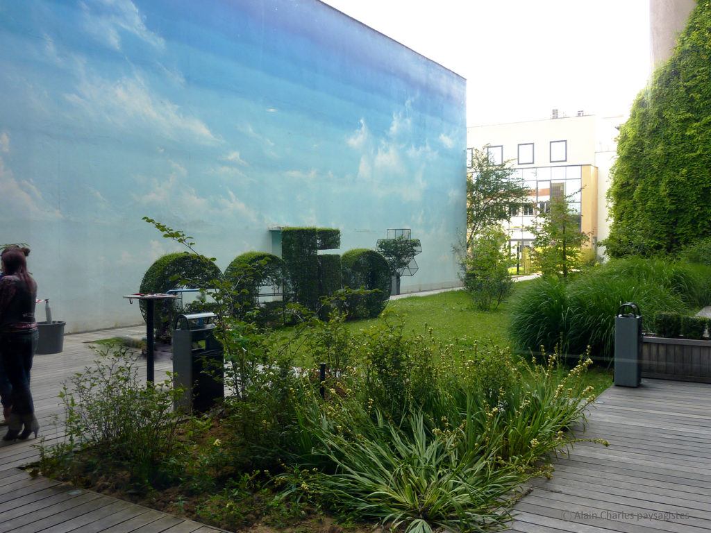 Réalisation d'un jardin d'entreprise chez Célio